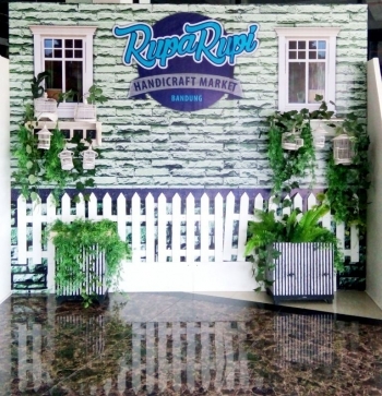 Alamat Toko  Hiasan  Dinding Di Bandung Berbagai Alamat Alamat Toko  Hiasan  Dinding Di Bandung Berbagai Alamat