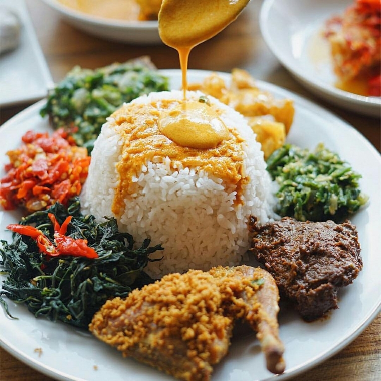 Apa Benar Nasi Padang Dibungkus Lebih Banyak Dibanding Apa Benar Nasi Padang Dibungkus Lebih Banyak Dibanding