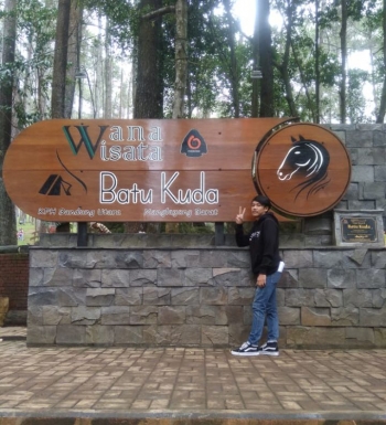 Wisata Batu Kuda Yang Sejuk Dan Memukau Halaman All Wisata Batu Kuda Yang Sejuk Dan Memukau Halaman All