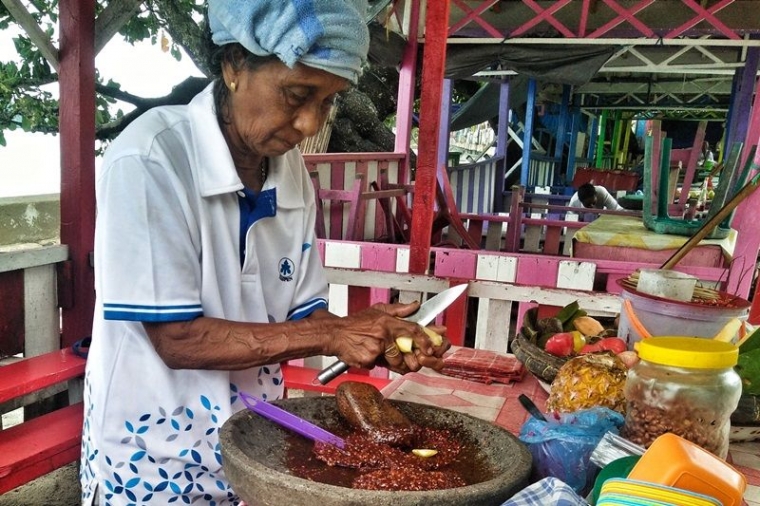 Sensasi Pedis Sambal Rujak Natsepa Khas Ambon Halaman All Kompasiana Com
