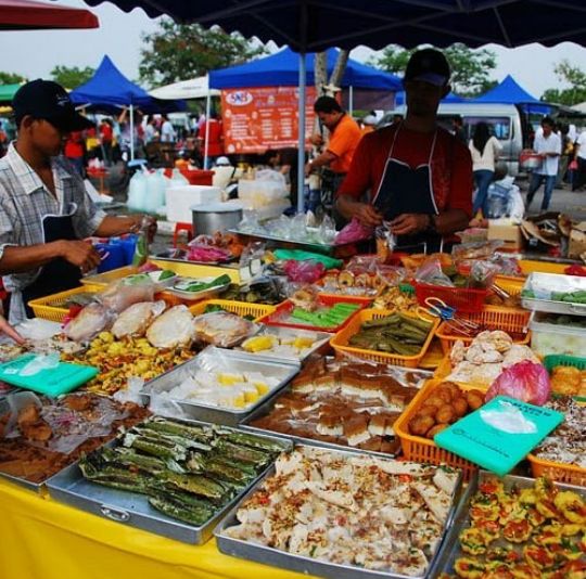 Tips untuk Pedagang dalam Upaya Mengurangi Penggunaan Plastik