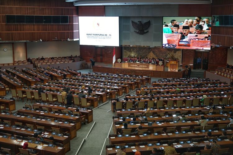 Kursi Kelima Pimpinan DPR Masih Diperebutkan 3 Partai Kursi Kelima Pimpinan DPR Masih Diperebutkan 3 Partai