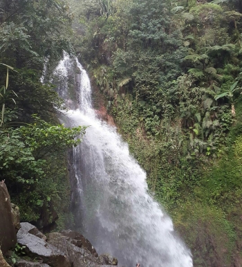 Habiskan Waktu Luang Di Curug Ciherang Kompasiana Com Habiskan Waktu Luang Di Curug Ciherang Kompasiana Com
