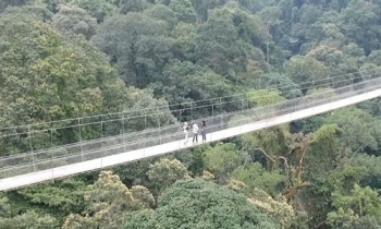 Berkunjung Ke Jembatan Terpanjang Se Asia Di Sukabumi Berkunjung Ke Jembatan Terpanjang Se Asia Di Sukabumi
