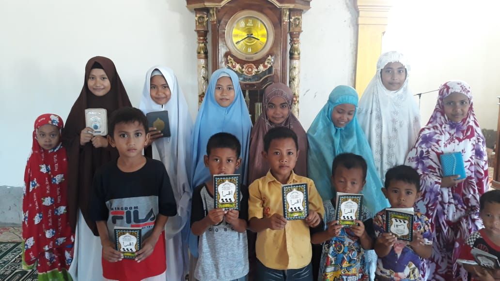 Masyarakat Sinjai Apresiasi Waqaf 1000 Al Qur'an Birokrasi Kampus UIN Alauddin Makassar