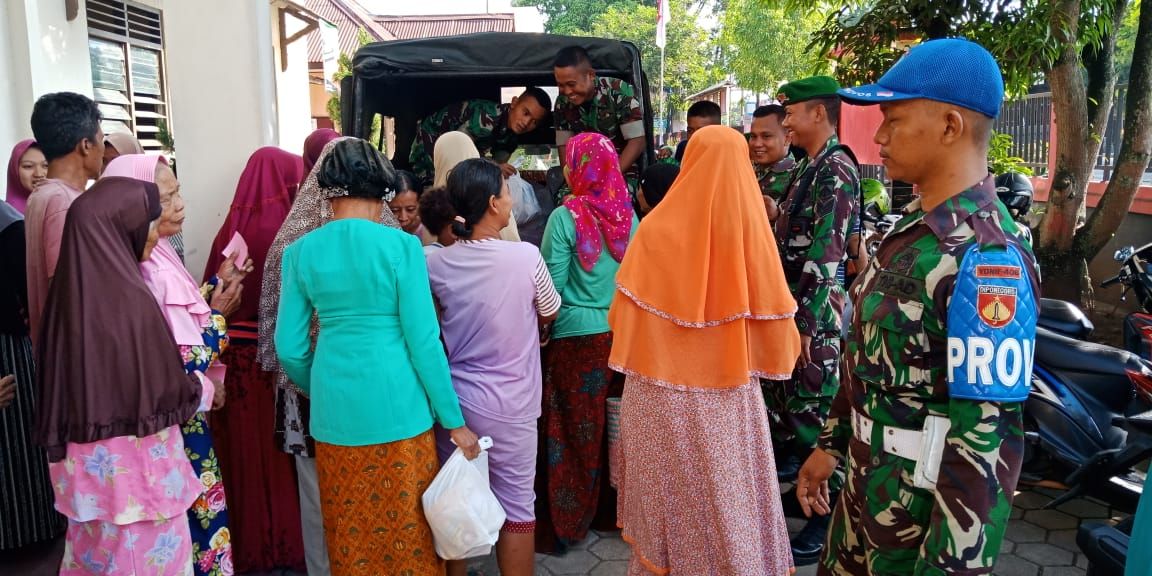 Yonif 406/CK Lakukan Bakti Sosial di Bulan Suci Ramadan 