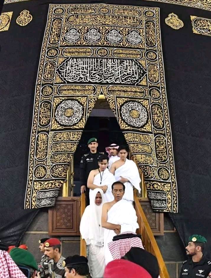 Jokowi, Presiden Muslim yang Dicintai Juga Pemeluk Agama Lain