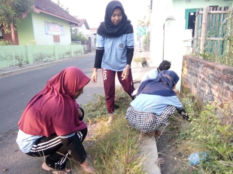 Kkn Um Desa Sepatan Wujudkan Kepedulian Lingkungan Melalui