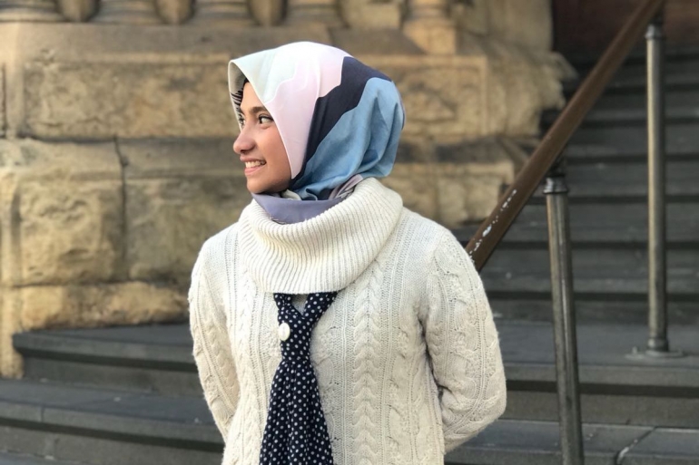 Sherly Annavita, Milenial Influencer Cantik yang Berani Kritik Jokowi