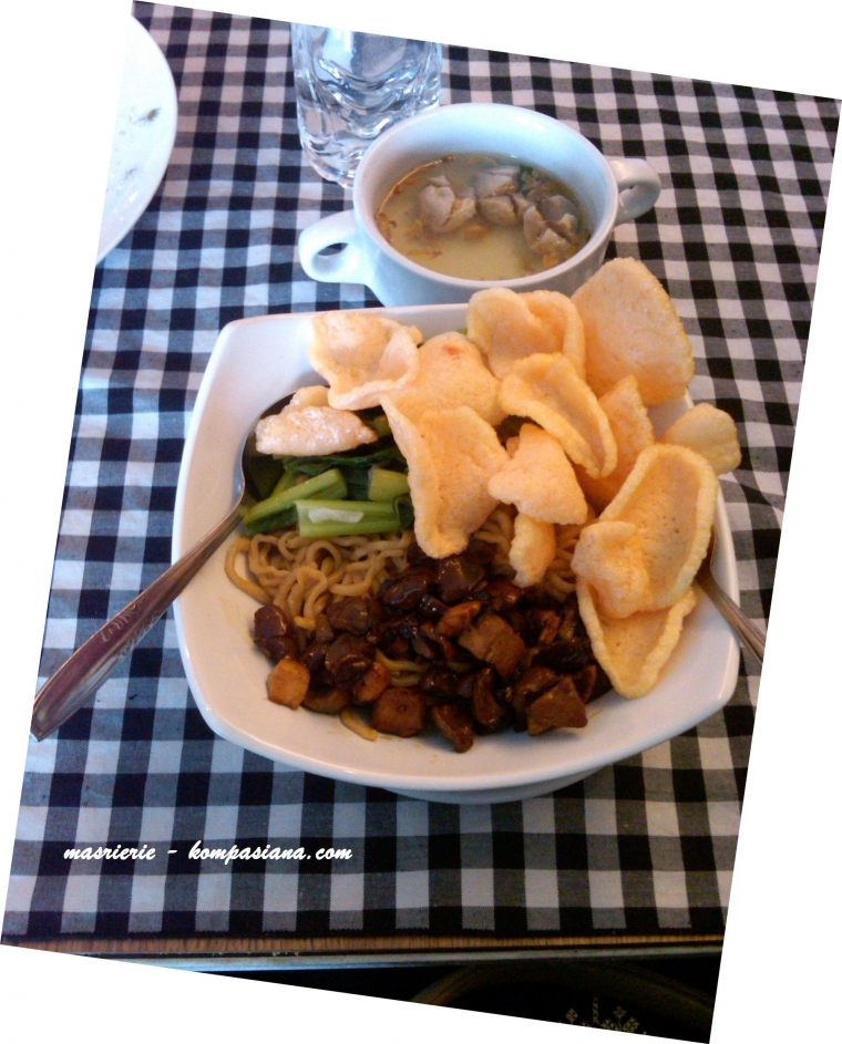 Jajan Enak Di Metro Bandung Kaya Pilihan Ramah Di Kantong Halaman All Kompasiana Com