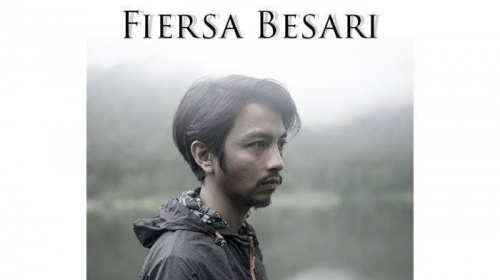 Not Angka Pianika Dan Lirik Lagu Pelukku Untuk Pelikmu Fiersa Besari Siapakah Fiersa Besari yang Sebenarnya? - Kompasiana.com