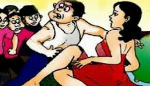 Gara-gara Pintu Kamar Mertua yang Terbuka