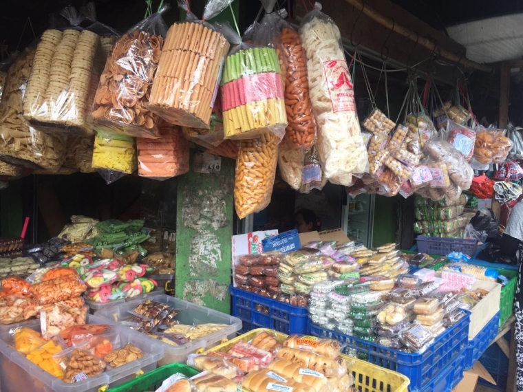 Laku Keras Usaha Kue Kering Hasilkan Jutaan Rupiah Di Cigudeg Kompasiana Com