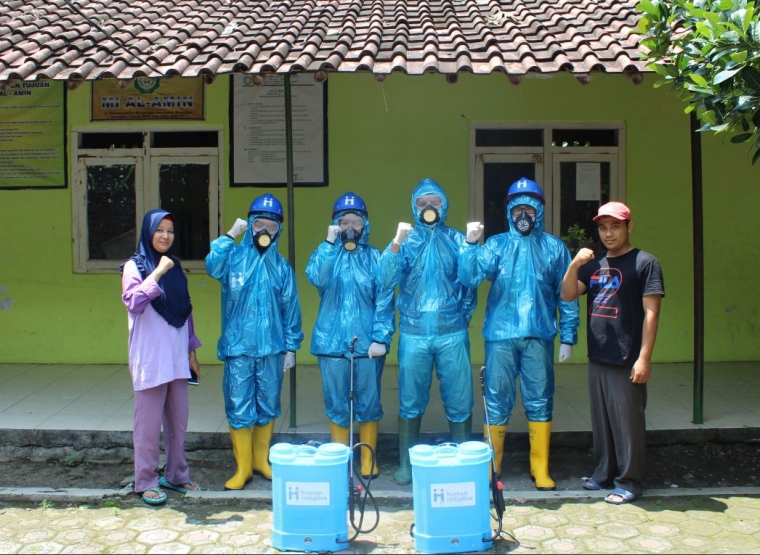 BEM Undip dan HI Jateng Lakukan Aksi Sosial Lawan Covid 19 BEM Undip dan HI Jateng Lakukan Aksi Sosial Lawan Covid 19