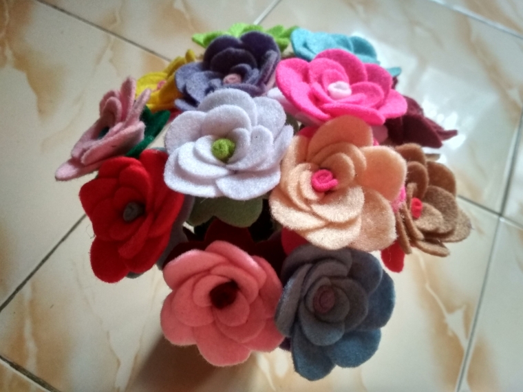 Contoh Buket Bunga Dari Kain Flanel