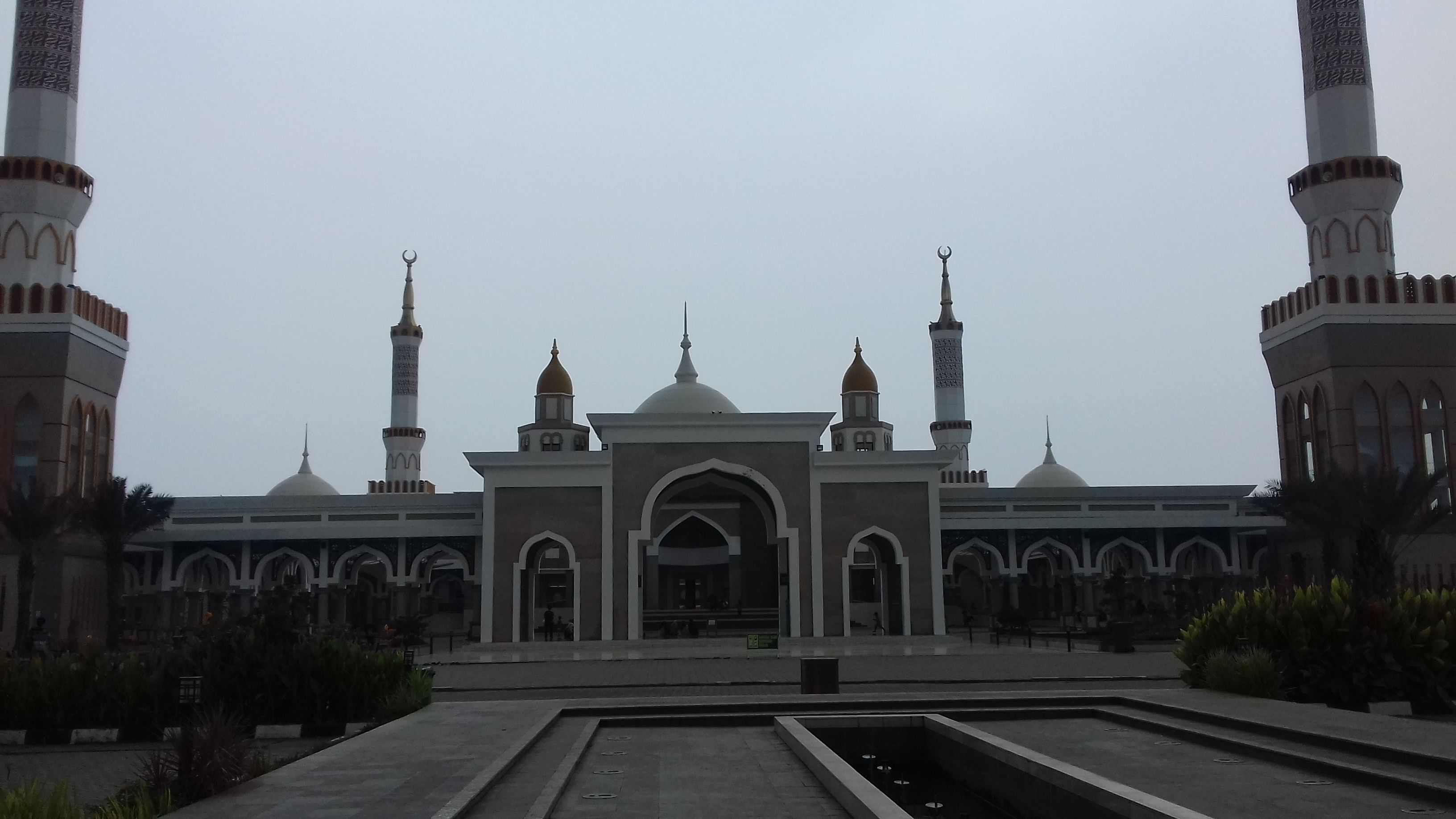 Islamic Center Menjadi Primadona Baru di Indramayu oleh 