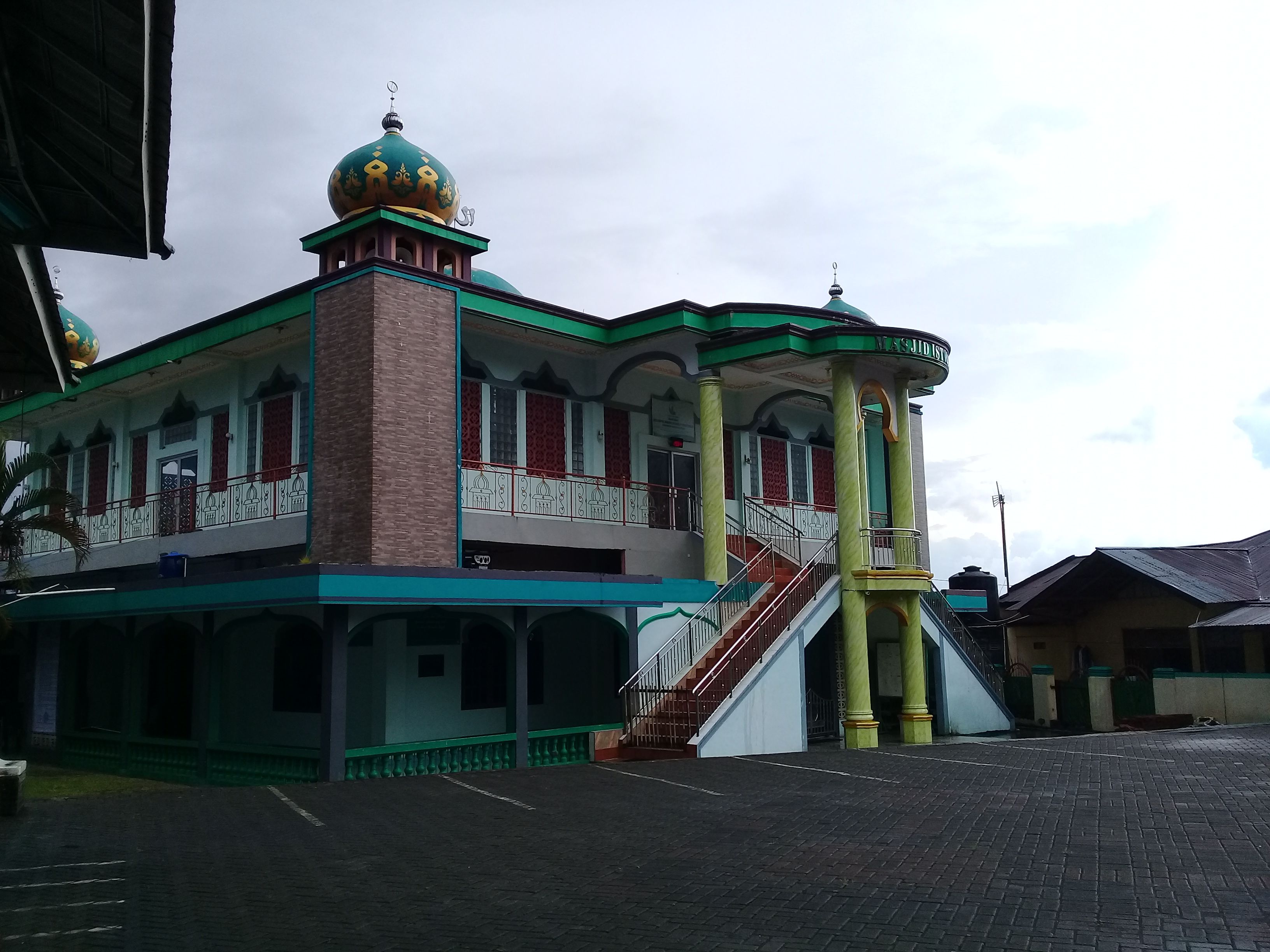 Masjid Dekat Rumahku