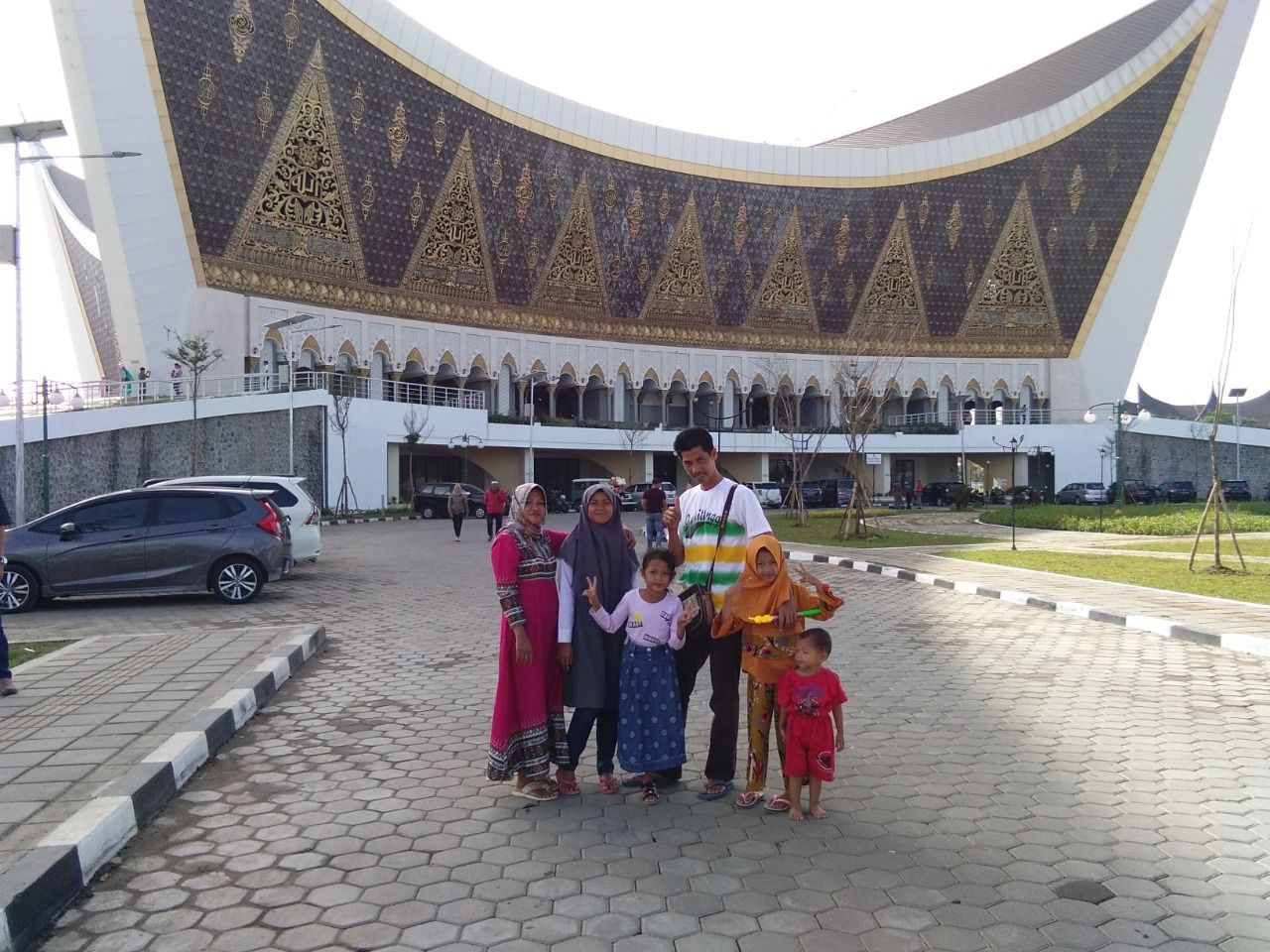 Masjid Raya Sumbar, Masjid Unik Kebanggaan "Urang Awak"