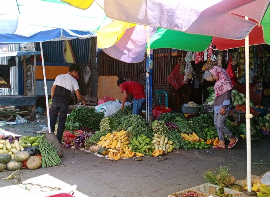 Pasar Tradisional Mencegah Fenomena Kalap Belanja