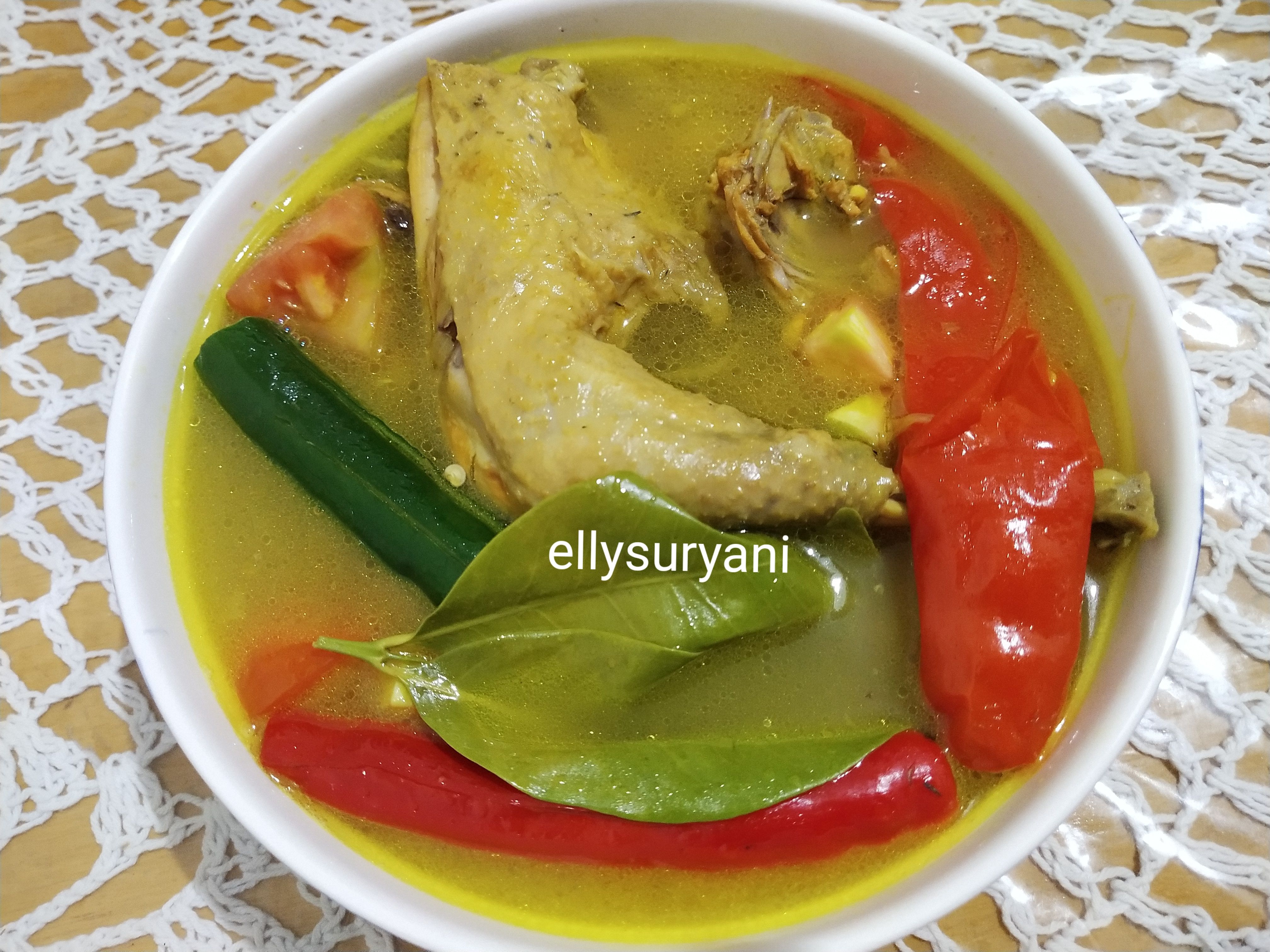 Menu Sahur Pindang Ayam Kampung Muda Juicy dan Yummy ala Mek Elly