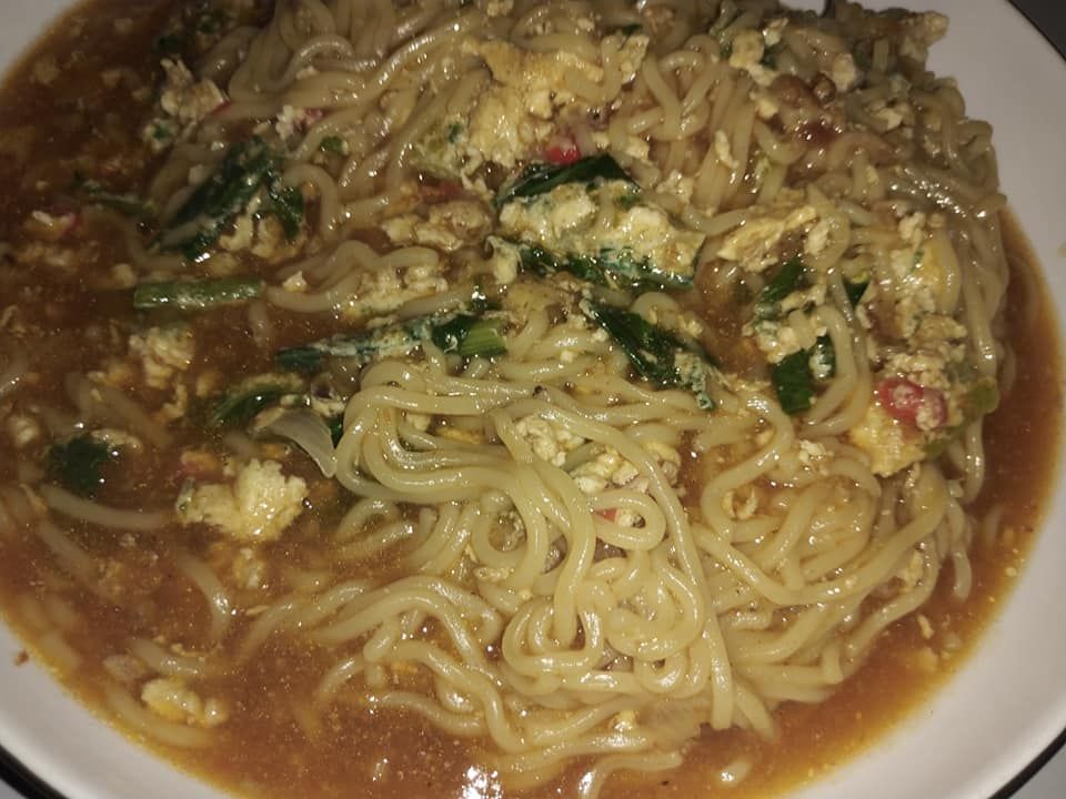 Membuat Mi Get untuk Menu Sahur Saat Kepepet