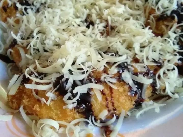 Legitnya Pisang Goreng Keju dan Segarnya Es Buah Sirsak di Saat Buka Puasa