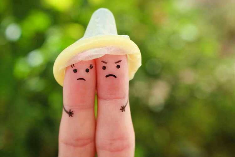 Pentingnya Pembagian Kondom Ditengah Pandemi Covid-19