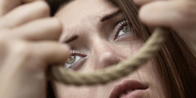 Ketika Keinginan Bunuh Diri Menghampirimu, Renungkanlah 4 Hal Ini