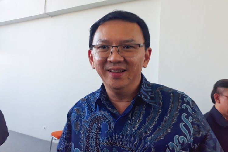 Ahok Pertanyakan Reklamasi Ancol, Anies Bela Diri