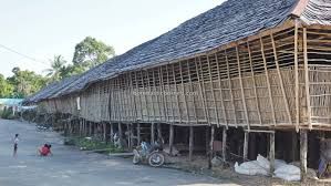 Rumah Betang (Panjang) Suku Dayak: Indahnya Hidup dalam Kebersamaan