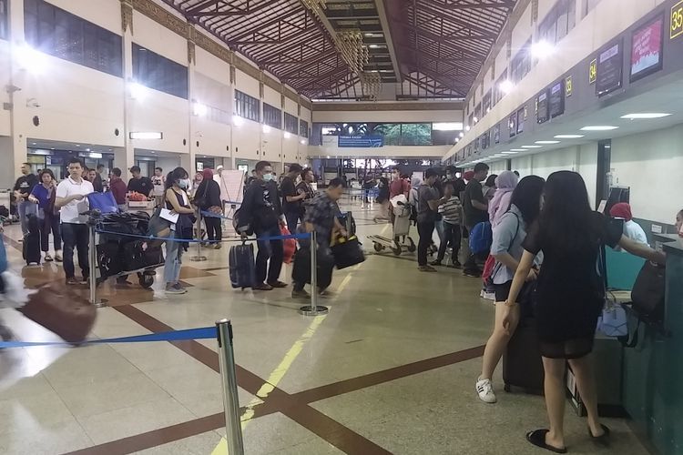 Cerpen Ada Asa Tersisa Di Bandara Juanda Halaman All Kompasiana Com