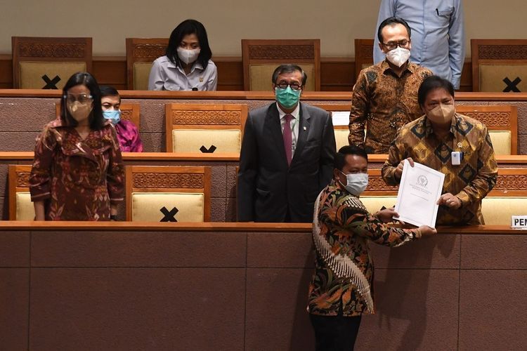 Kerja Senyap Dpr Dan Pemerintah Dalam Mengesahkan Ruu Cipta Kerja Halaman All Kompasiana Com