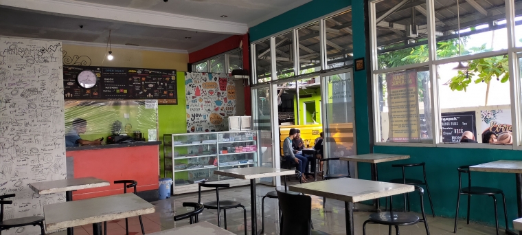 Cafe di Hari Minggu Diminati Remaja Kompasiana com Cafe di Hari Minggu Diminati Remaja Kompasiana com