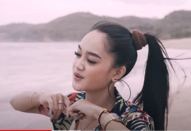 Safira Inema Safira Inema