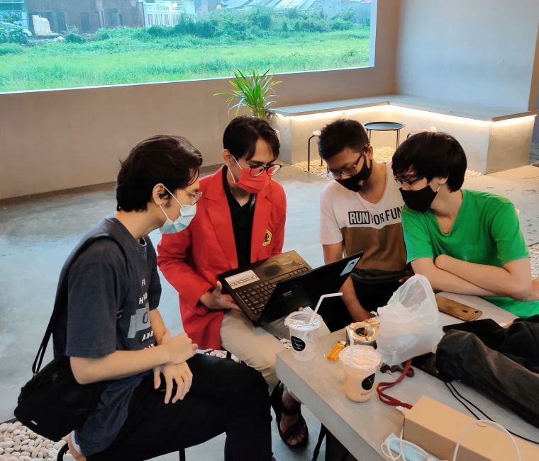 KKN Mandiri Untag Surabaya Memberikan Pembinaan kepada KKN Mandiri Untag Surabaya Memberikan Pembinaan kepada