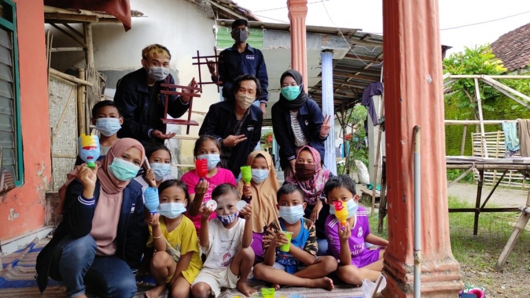 Pengolahan Limbah Kayu Menjadi Rak Bunga untuk Pengolahan Limbah Kayu Menjadi Rak Bunga untuk