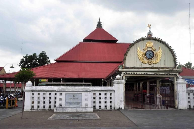 Inspirasi Ngabuburit: 5 Masjid Bersejarah di Yogyakarta yang Patut Dikunjungi