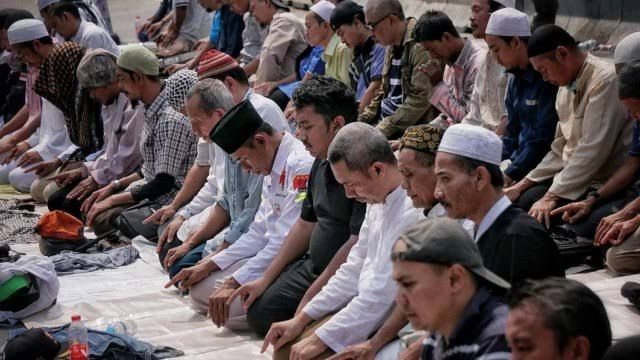 Indonesia Negeri Paling Relijius Sejagat, Tapi Kok Bisa Dianggap Tak Bermoral?