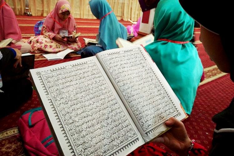 Surat Al-Alaq Ayat 1-5, Pijakan Literasi Universal Halaman ...