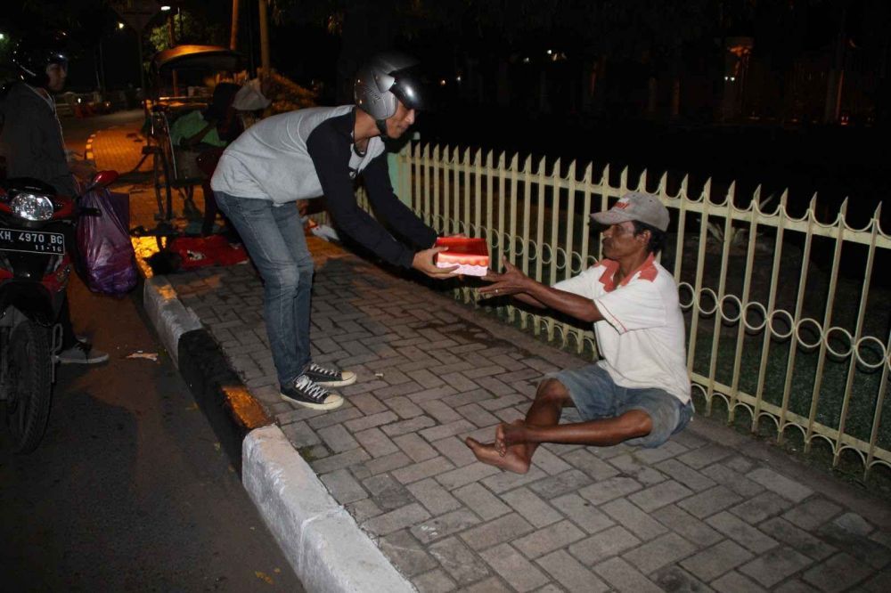 Lebih Baik Tradisi "Sahur on the Road"" Diganti "Sahur on the Masjid"