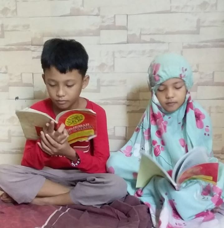Belajar dari Tetangga yang Baik, Cara Mendidik Anak Beribadah di Bulan Ramadan