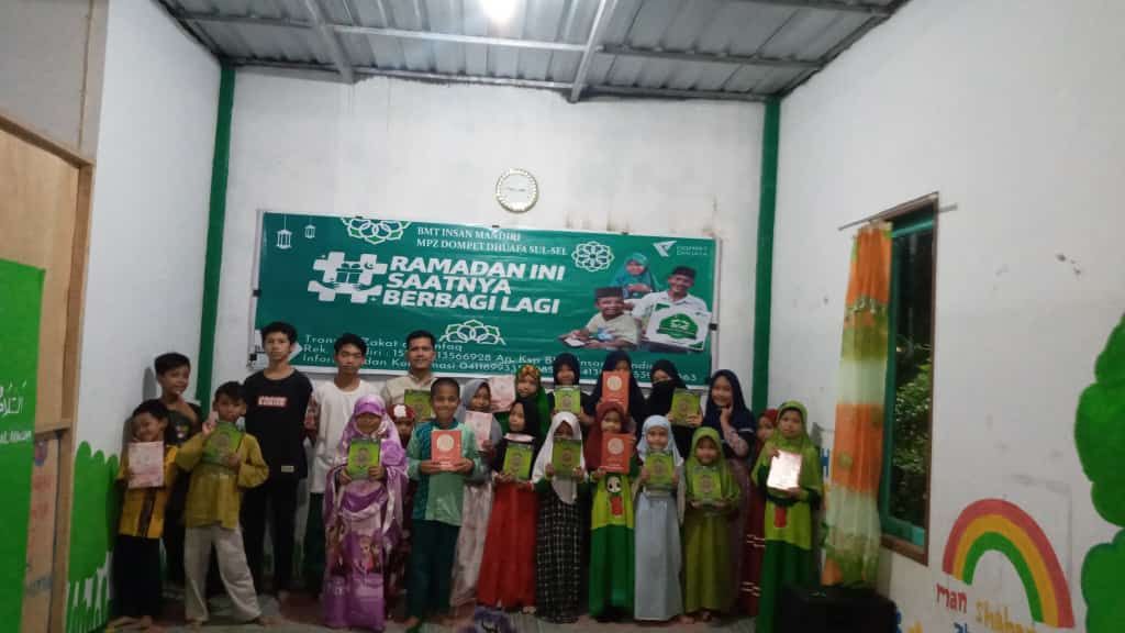 BMT IM Mpz Dompet Dhuafa Salurkan Al Quran dan Beasiswa Pendidikan