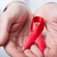 Pertalian HIV/AIDS dan Pita Merah