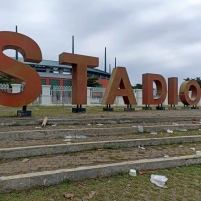 Stadion Pakansari, Ternoda oleh Sampah