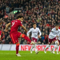 Liga Inggris Malam Ini: Persaingan Ketat Liverpool dan Chelsea