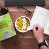 Terapi Asam Lambung, Food Vlogger Ini Konsumsi Sereal Herbal Nutriflakes