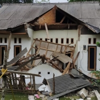 Mengatur Isi dan Posisi Perabot Rumah untuk Memitigasi Gempa