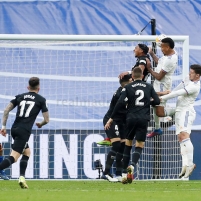 Real Madrid vs Elche: Gagal Maning Real Madrid di Rumah Sendiri