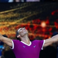 Australian Open 2022: Spektakuler, Nadal Lolos dari Hadangan Shapovalov