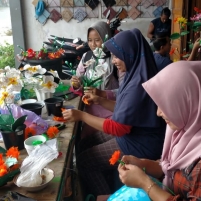 Cerita Bunga Plastik Handicraft Go Digital Bersama JNE: UMKM Bertumbuh Pesat, Ekonomi Bertambah Kuat